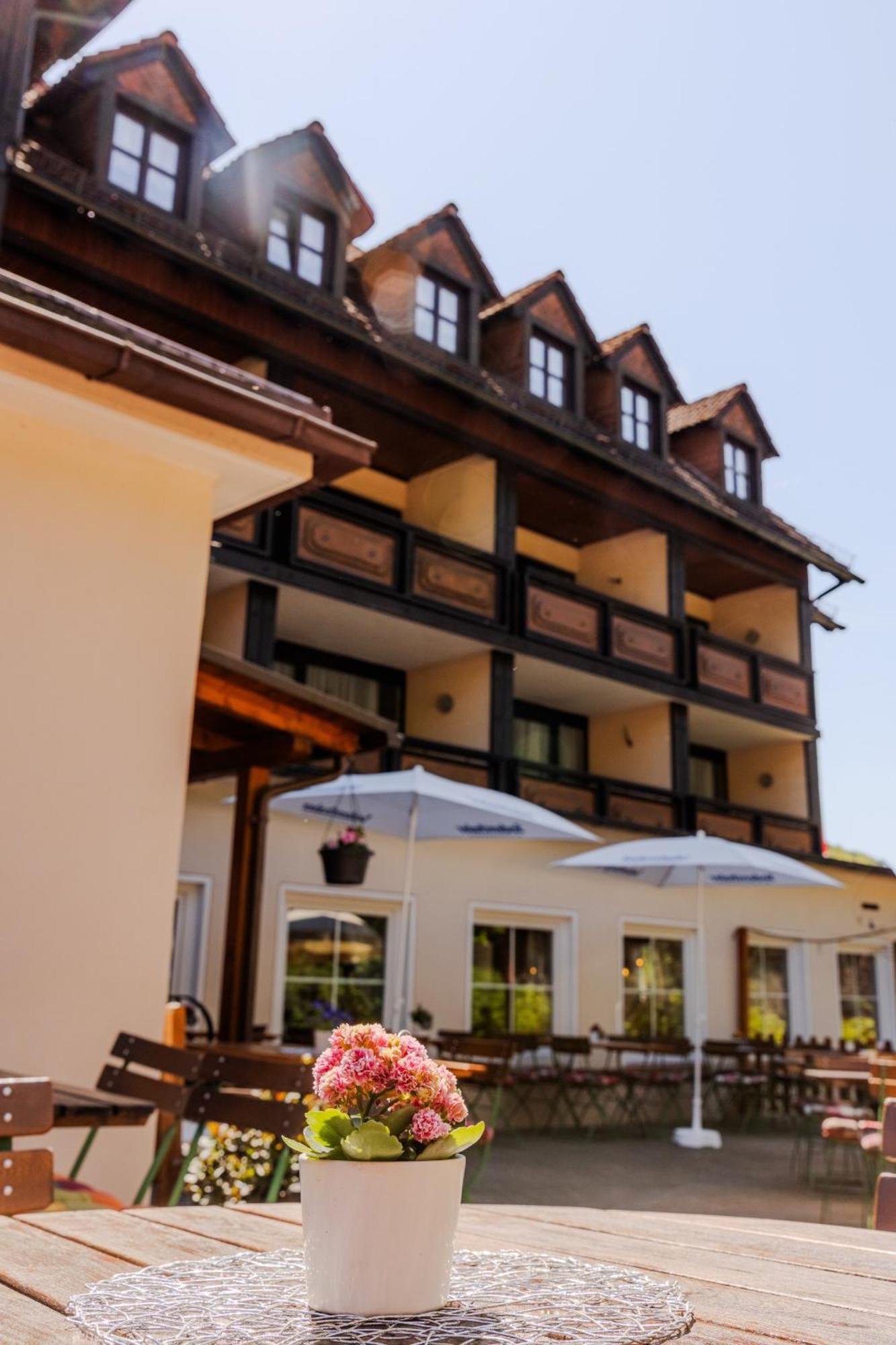 Landgasthof Zur Linde Heimbuchenthal Kültér fotó